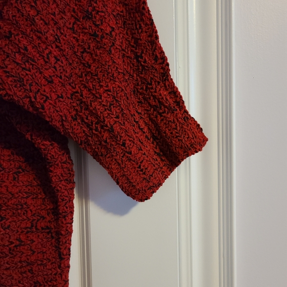 JONES NEW YORK RED SWEATER - SIZE 1X - Picture 3 of 7